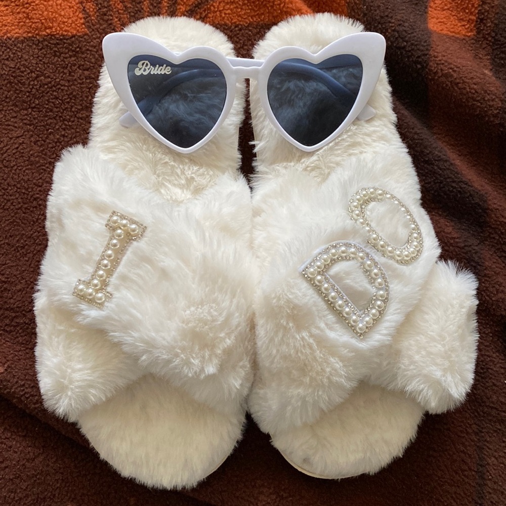 NWOT Fuzzy “I Do” Bridal Slides and Sunglasses